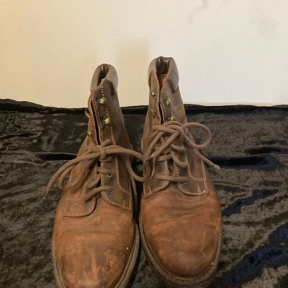 Brown Leather Unisex Boots - Picture 2 of 4